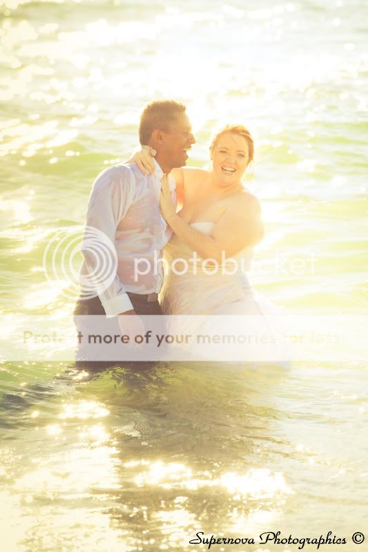 IMAGE: http://i1033.photobucket.com/albums/a414/lindon4/TTD_199-2.jpg